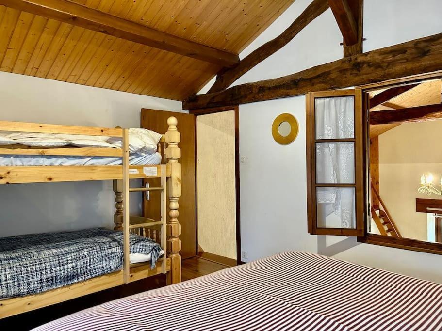 Secondigny Maison Paisible Avec Lac Prive מראה חיצוני תמונה